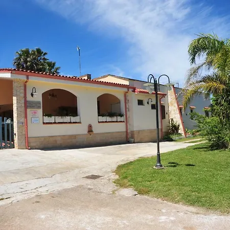 Agriturismo Il Piccolo Lago Otranto Exterior photo